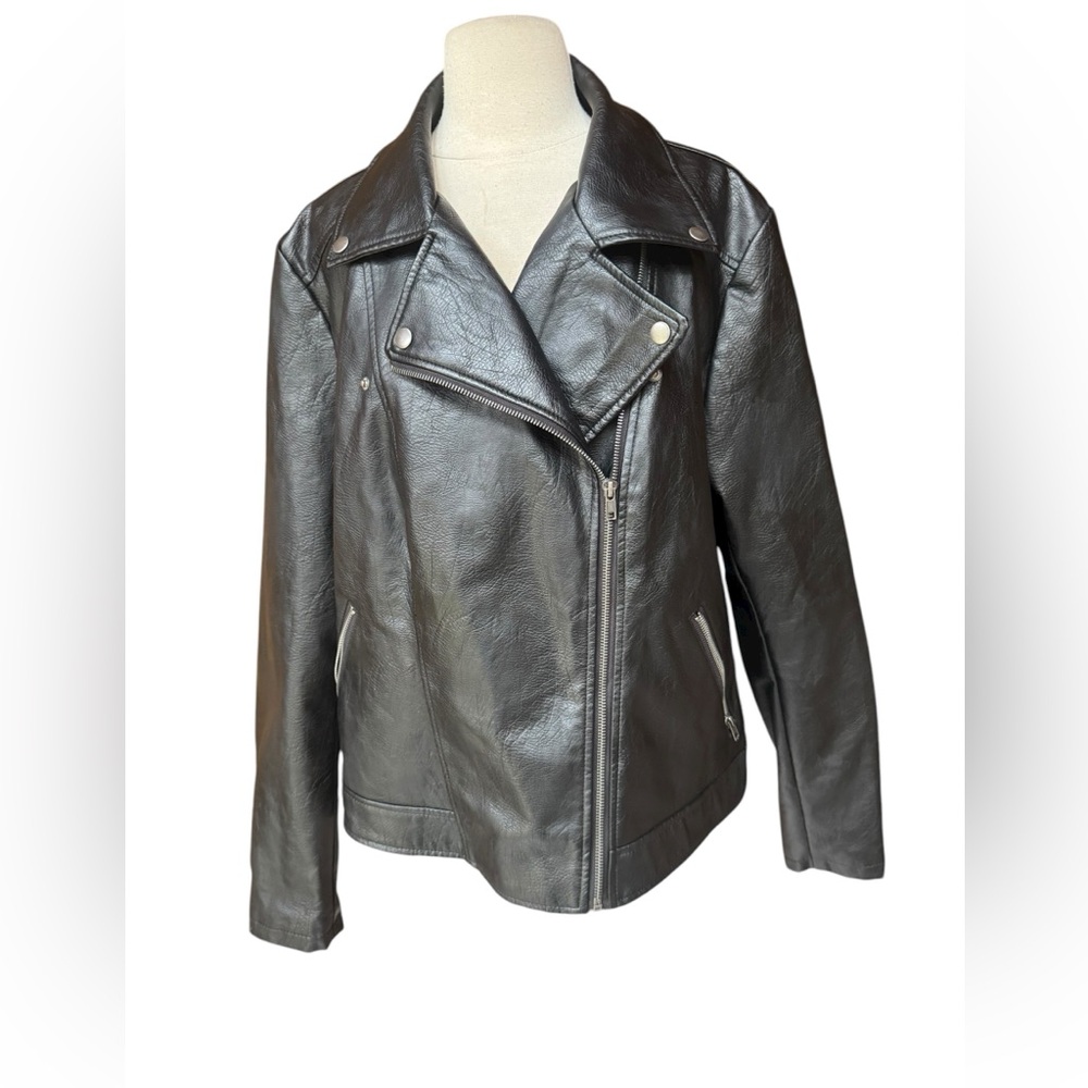 Forever 21 Faux Leather‎ Moto Jacket